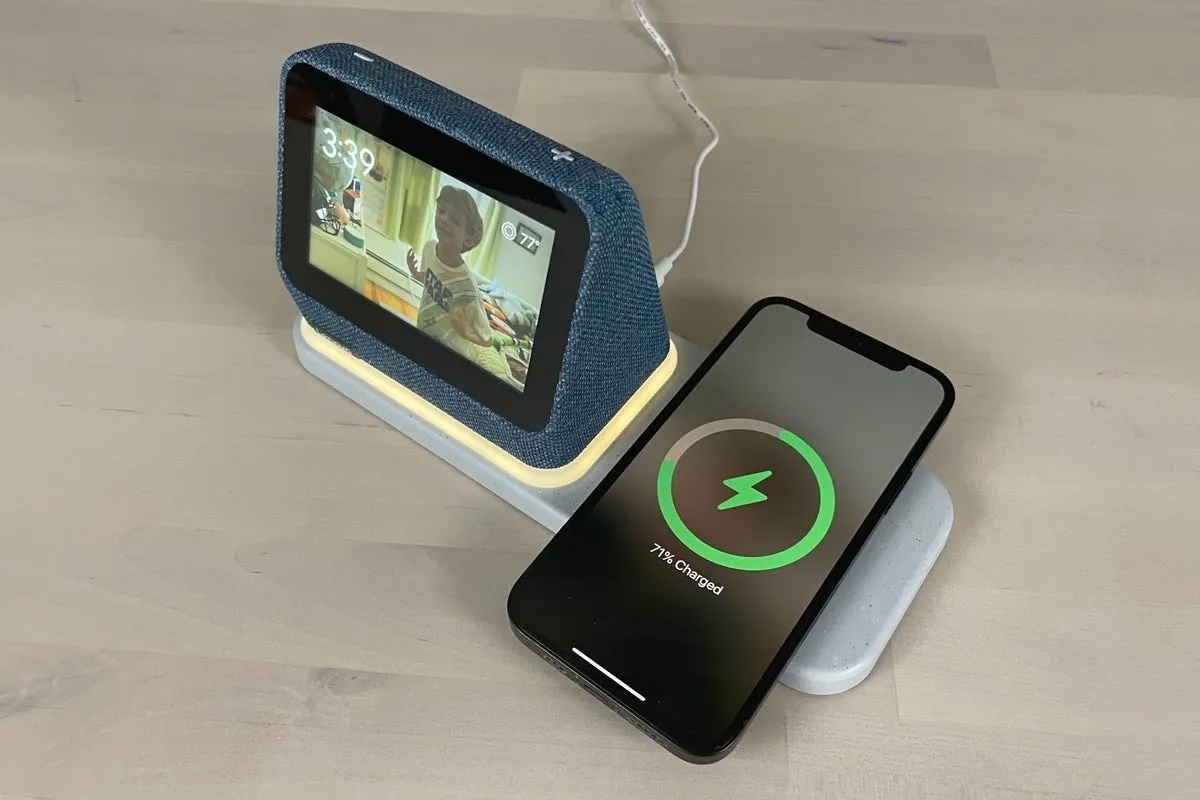 Lenovo Smart Clock 2 Test: Ein attraktiver, aber teurer Wecker mit Google Assistant
