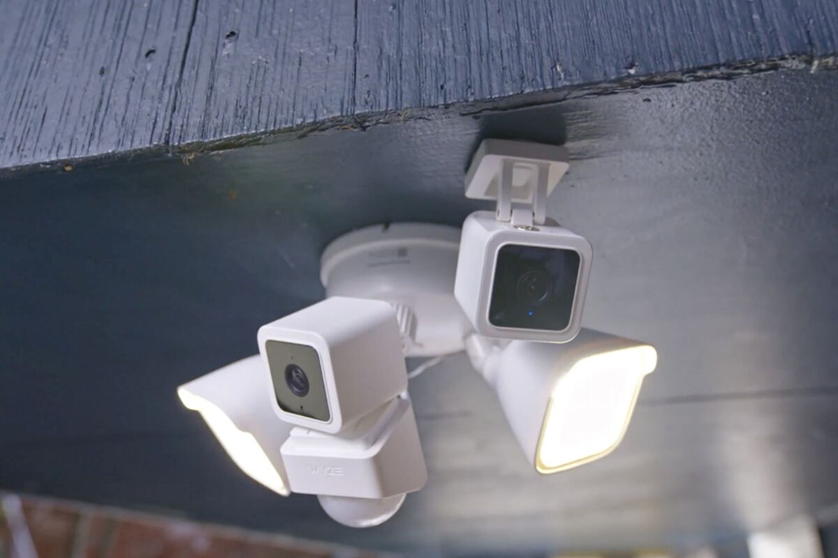 Uusi Wyze Cam Floodlight voi toimia kahden Wyze Camin kanssa samanaikaisesti