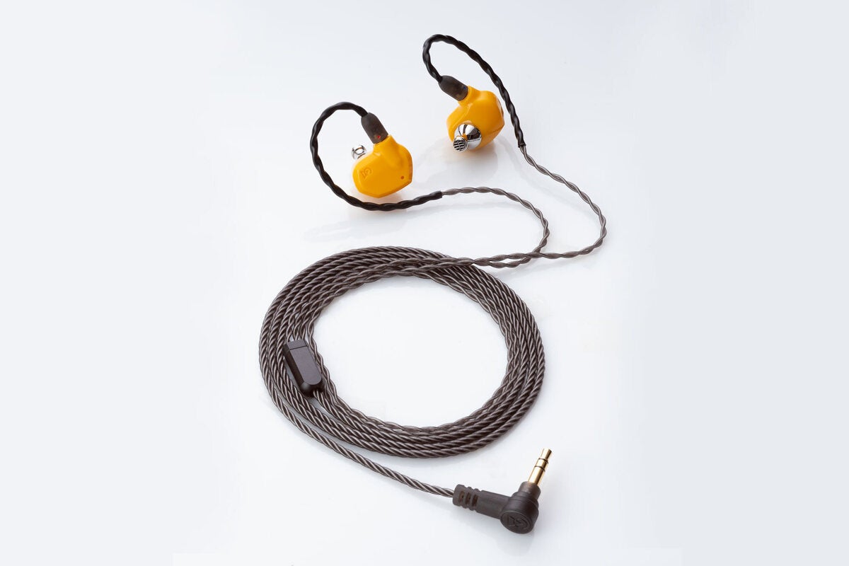 Recensioni delle cuffie in-ear Campfire Audio Satsuma e Honeydew: una è raffinata, l'altra robusta; entrambi sono eccellenti
