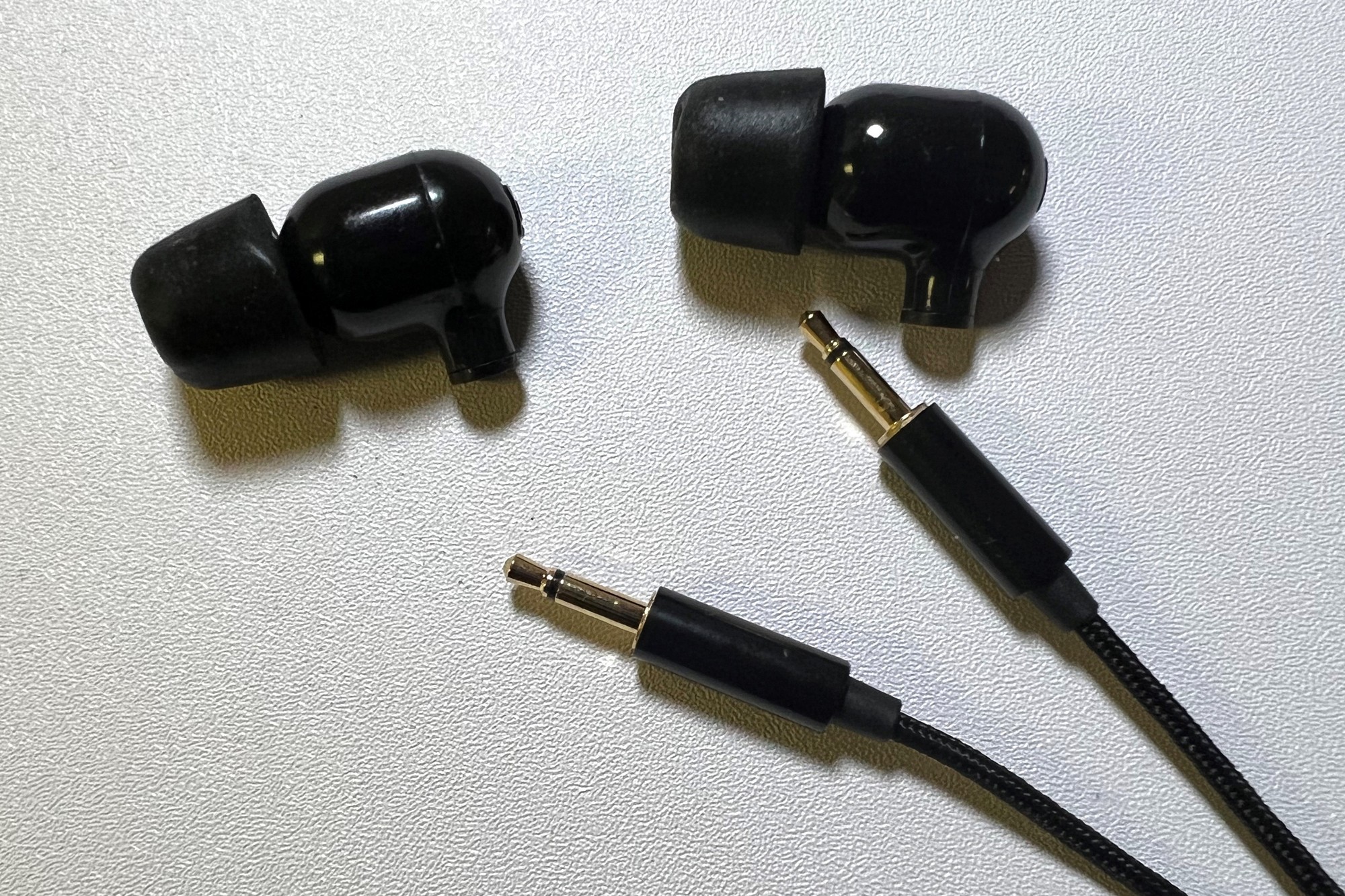 Periodisk Audio Carbon in-ear, trådbundna hörlursrecension: Ny design, samma enastående prestanda