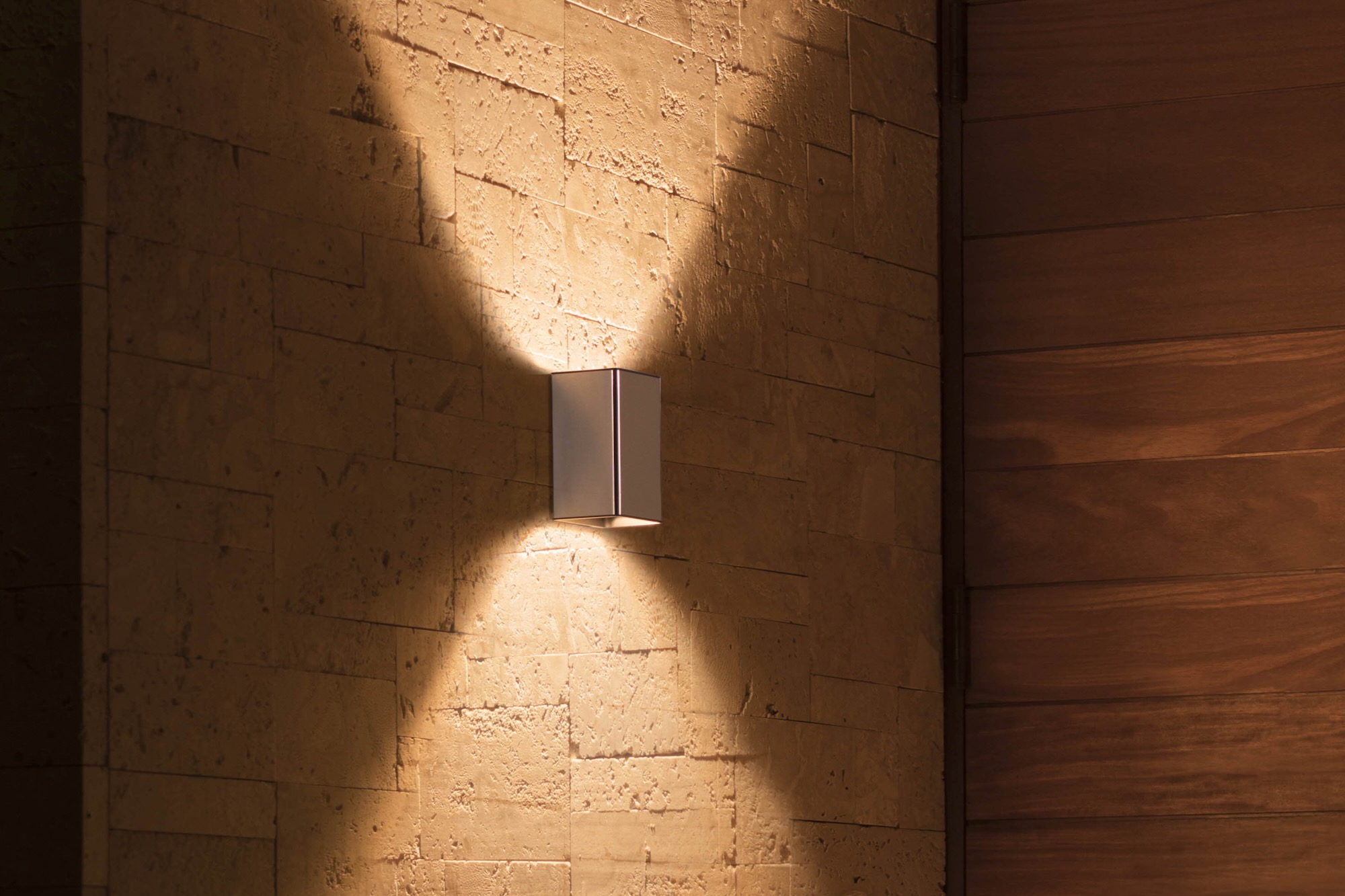 Philips Hue stellt neue Außenleuchten und Hue-App-Effekte vor