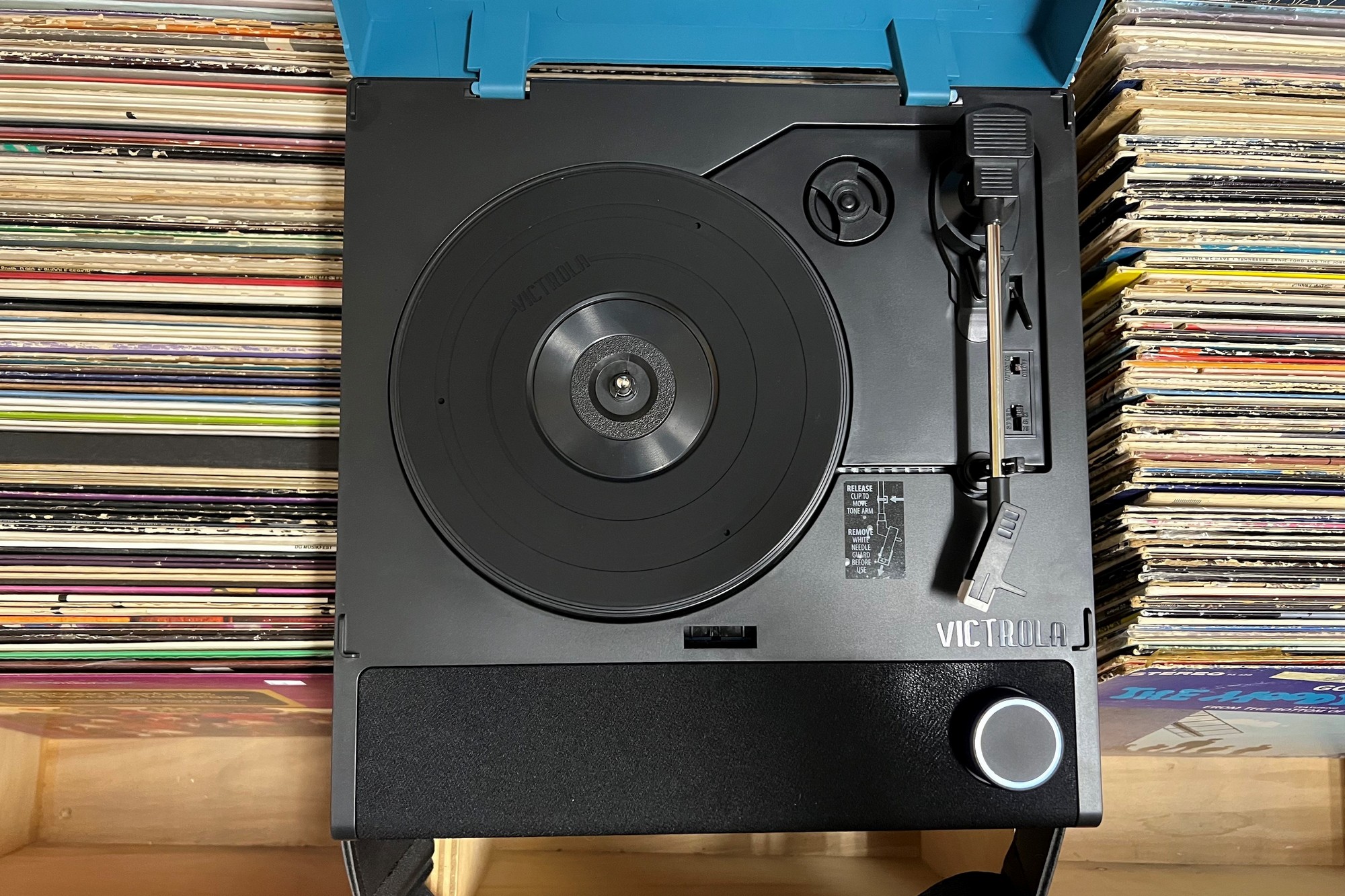 Revue Victrola Revolution Go : Un tourne-disque vraiment portable pour les creuseurs de caisses
