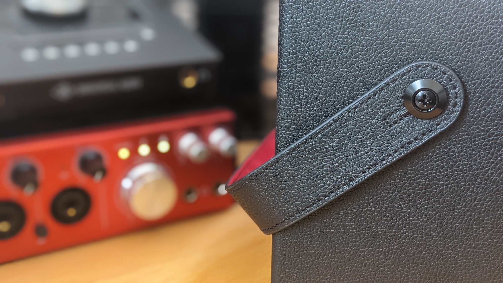 Revisão do Positive Grid Spark Mini: um elegante alto-falante Bluetooth portátil e um ótimo amplificador de prática