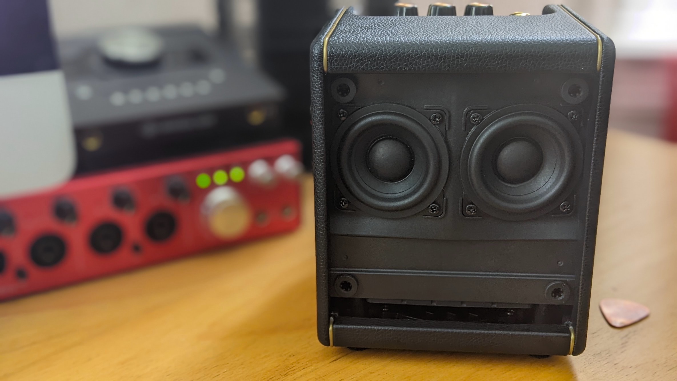 Revisão do Positive Grid Spark Mini: um elegante alto-falante Bluetooth portátil e um ótimo amplificador de prática