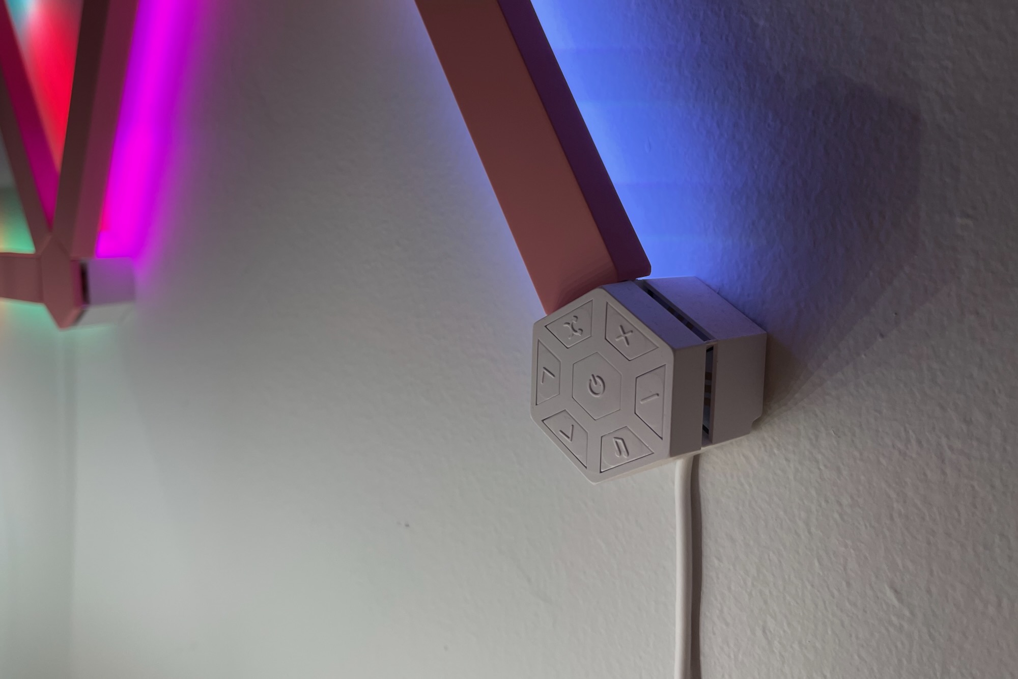 Hands on: Nanoleaf's Lines Skins tar upp företagets senaste smarta lampor