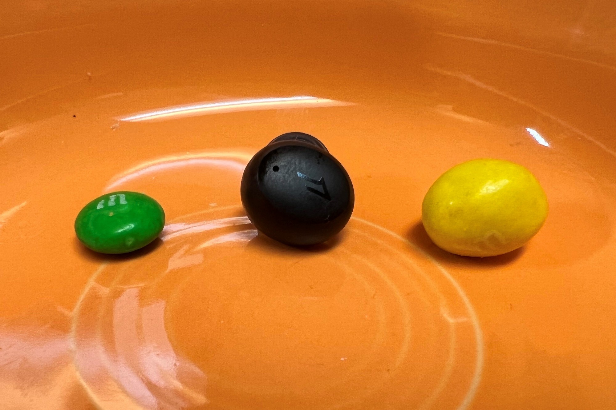 1Mer ComfoBuds Mini-recension: Dessa små hörsnäckor levererar förvånansvärt stort ljud